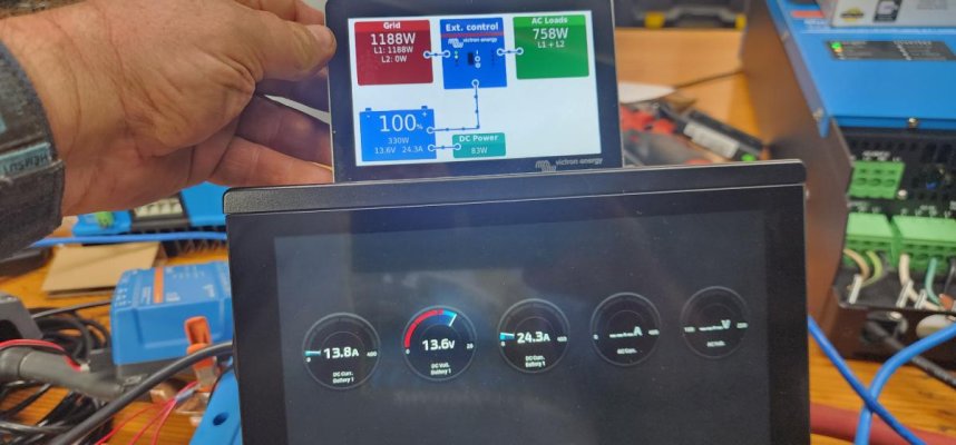 Garmin victron.jpg