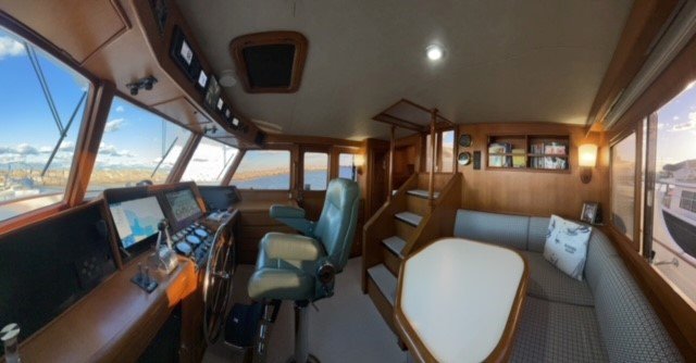 Pilothouse 3.jpg