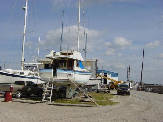 sailboat flying bridge 003.jpg