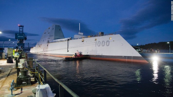 Zumwalt class destroyer.jpg