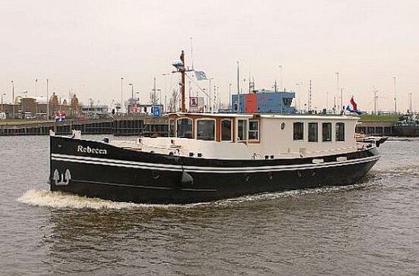 Rebecca, dutch barge.jpg