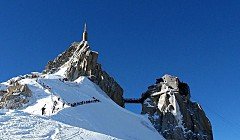 aiguille_du_midi_arete-from-below.jpg