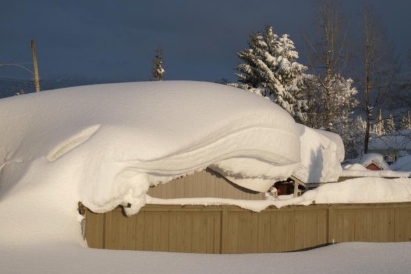 Bungalow, record snow.jpg