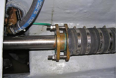 stuffing-box-closeup.jpg