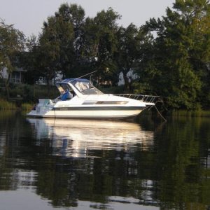 Last Resort anchored in Little Queenstown Creek