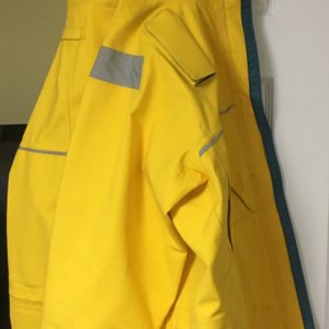 Patagonia OFFSHORE jacket and bibs - like-new condition